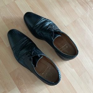 Men’s Gravati wild boar black dress shoes. Sz 10